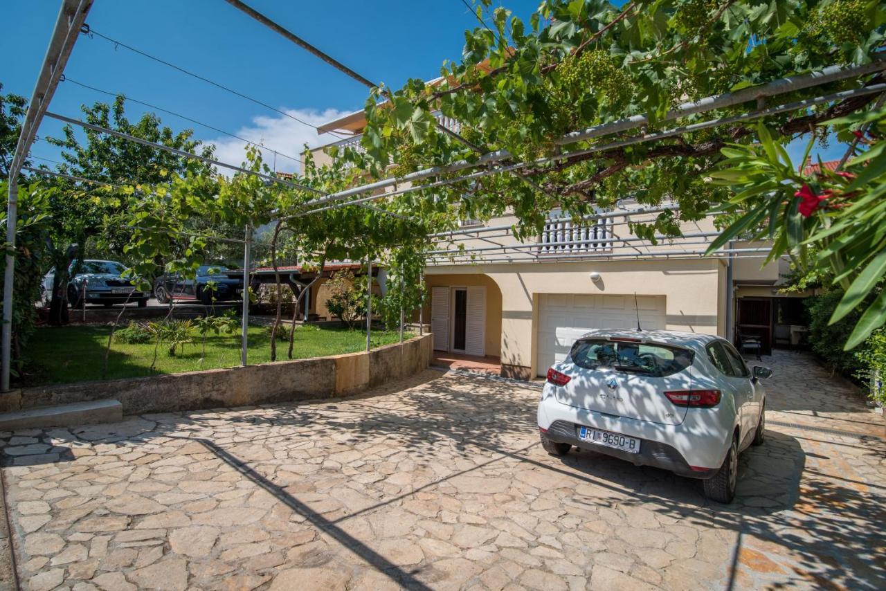 Apartments Bogdanic Krk I Krk Town Exterior photo