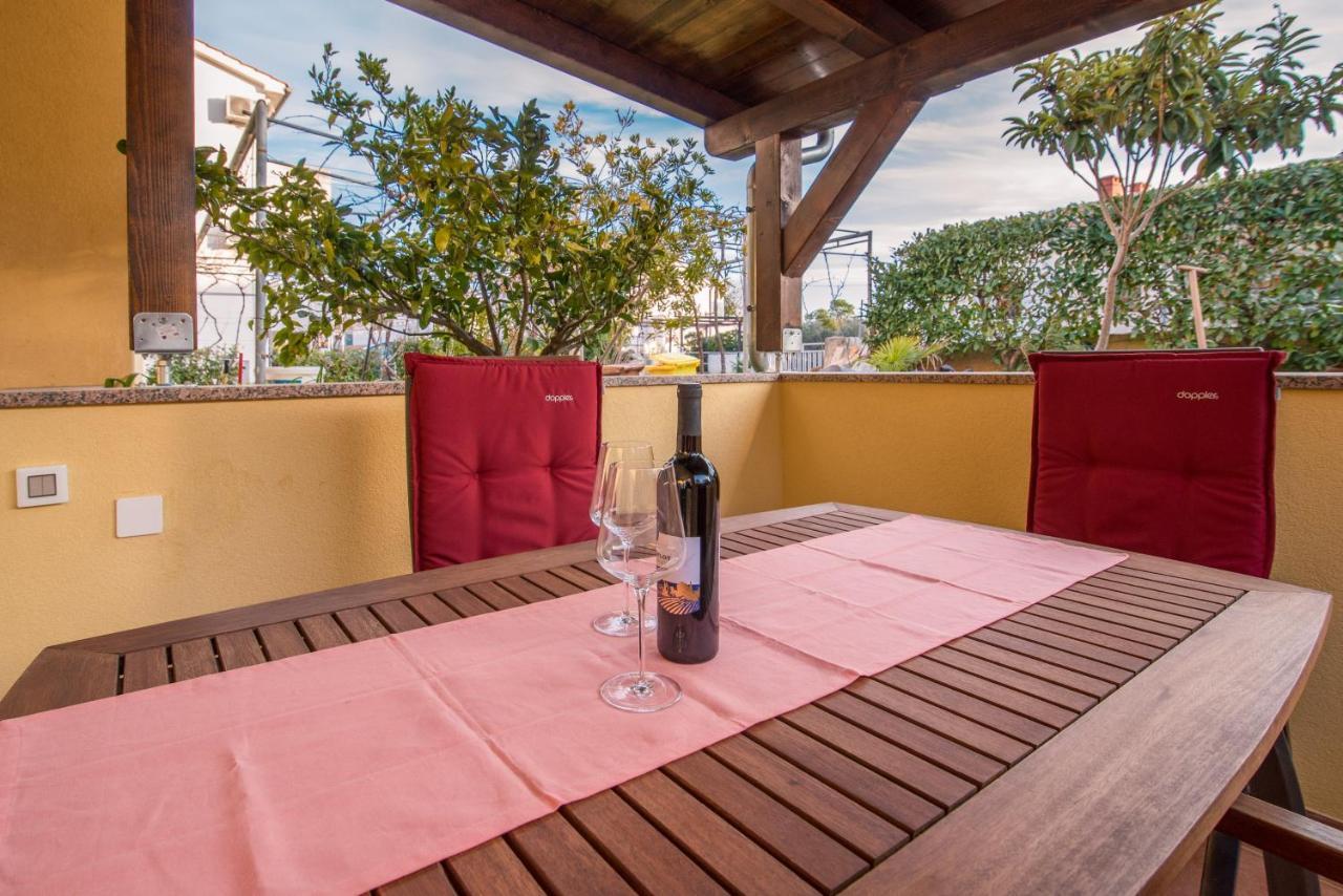 Apartments Bogdanic Krk I Krk Town Exterior photo